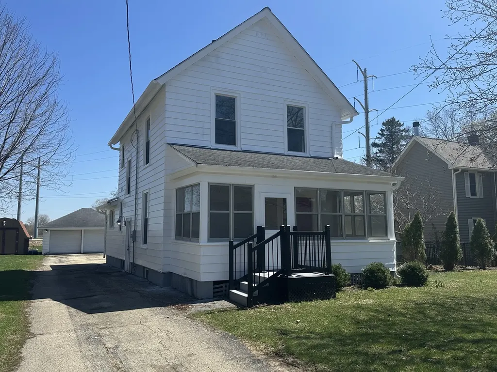 26 North Cannonball Trail Bristol IL 60512