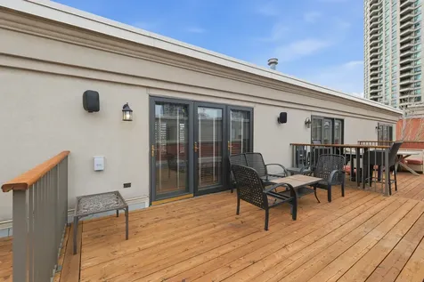 449 North Clinton Street Chicago IL 60654