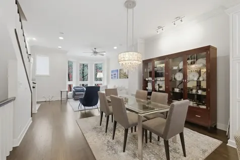 449 North Clinton Street Chicago IL 60654