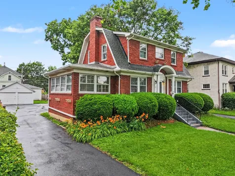 24 North Belmont Avenue Arlington Heights IL 60004