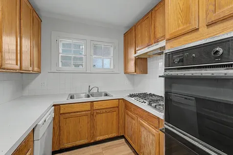 24 North Belmont Avenue Arlington Heights IL 60004