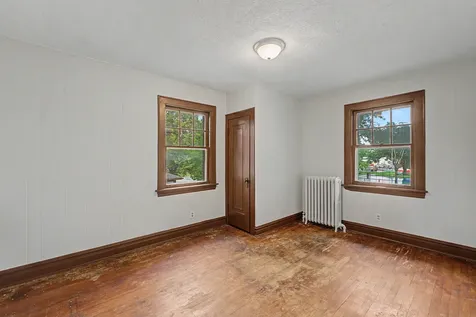 24 North Belmont Avenue Arlington Heights IL 60004