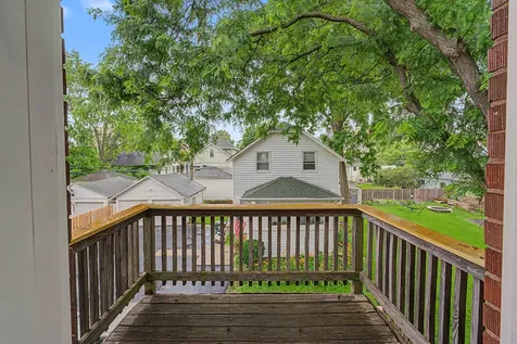 24 North Belmont Avenue Arlington Heights IL 60004