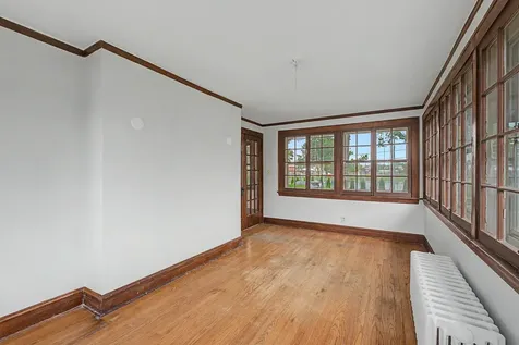 24 North Belmont Avenue Arlington Heights IL 60004