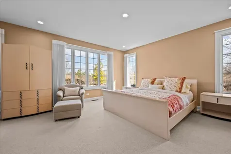 5399 South Pointe Court Long Grove IL 60047