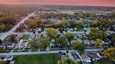 16637 Paulina Street Markham IL 60428