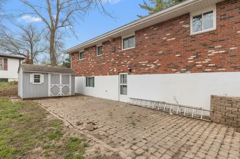 2241 Alby Street Alton IL 62002