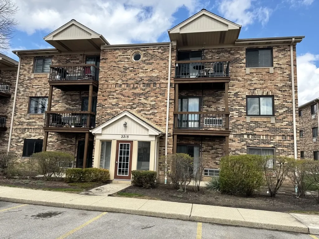 2215 Nichols Road Arlington Heights IL 60004