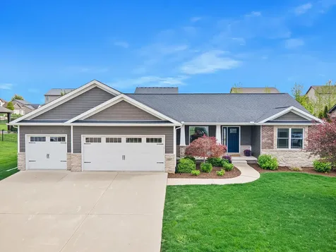 6007 Roughleaf Avenue Bloomington IL 61705