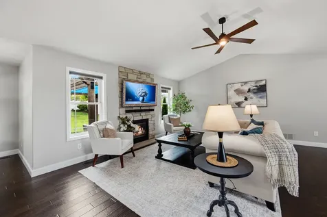 6007 Roughleaf Avenue Bloomington IL 61705