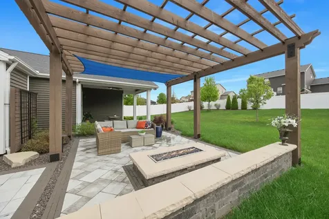 6007 Roughleaf Avenue Bloomington IL 61705