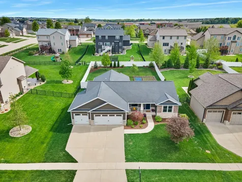 6007 Roughleaf Avenue Bloomington IL 61705