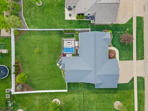 6007 Roughleaf Avenue Bloomington IL 61705