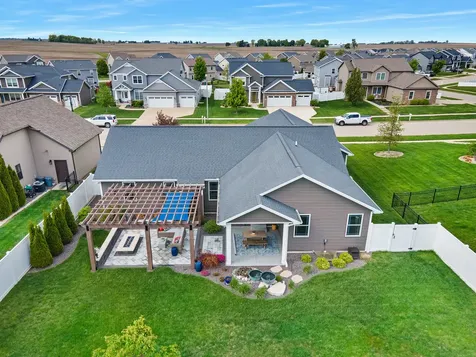 6007 Roughleaf Avenue Bloomington IL 61705