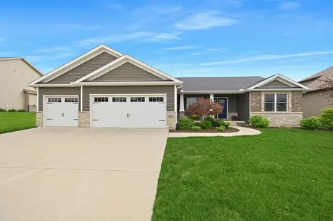 6007 Roughleaf Avenue Bloomington IL 61705