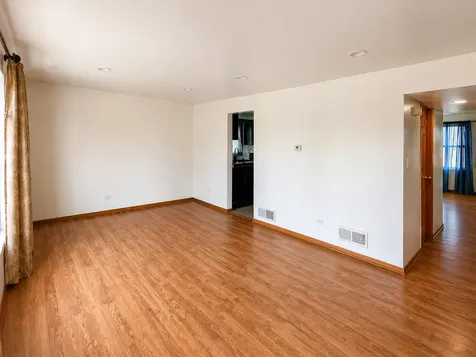 107 155TH Street Calumet City IL 60409