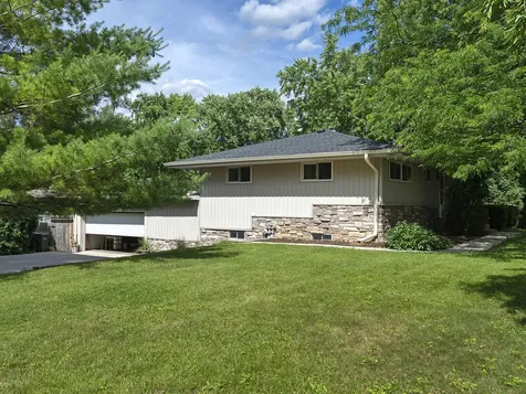 23134 West Andrew Avenue Channahon IL 60410