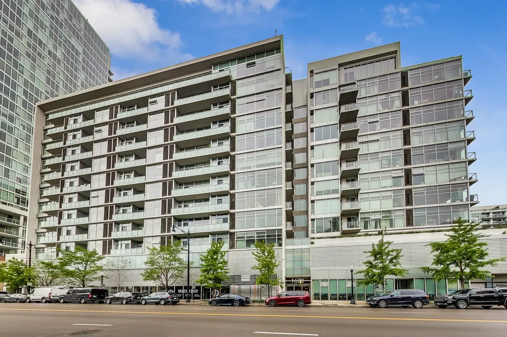 1620 South Michigan Avenue Chicago IL 60616