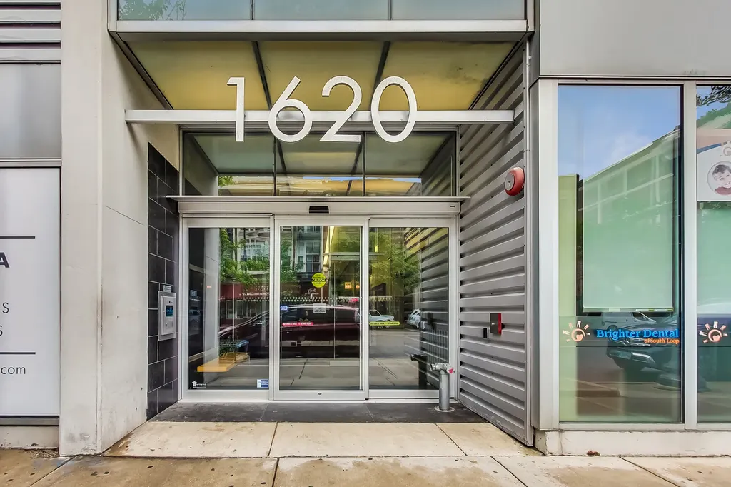 1620 South Michigan Avenue Chicago IL 60616