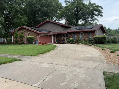 2219 Fiesta Drive Joliet IL 60432