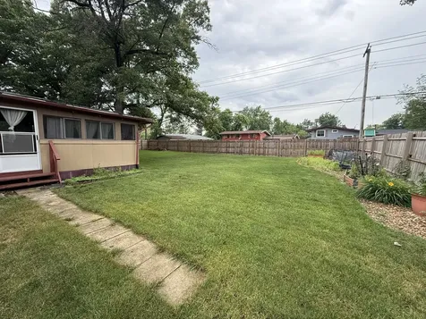 2219 Fiesta Drive Joliet IL 60432