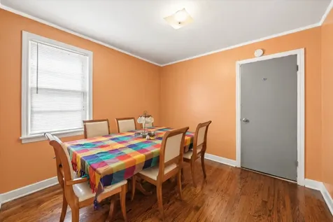 33 49TH Avenue Bellwood IL 60104
