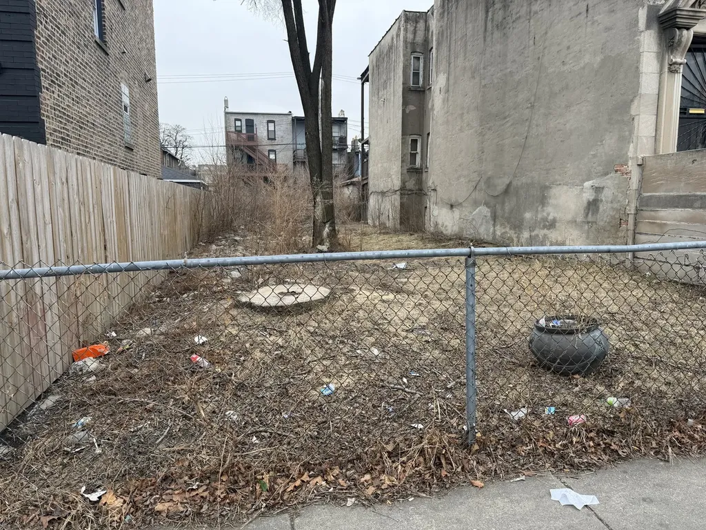 4311 West Monroe Street Chicago IL 60624
