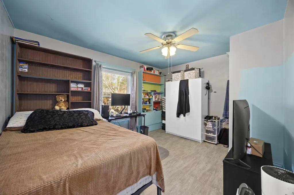 427 Grand Avenue Aurora IL 60506
