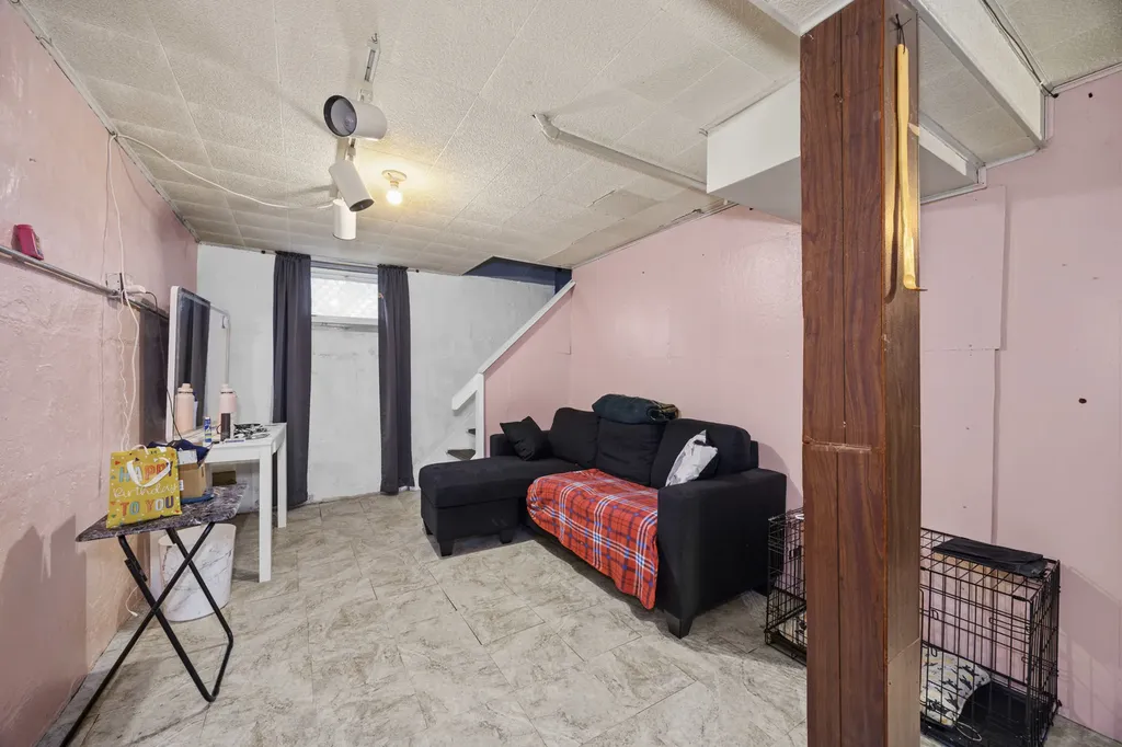 427 Grand Avenue Aurora IL 60506