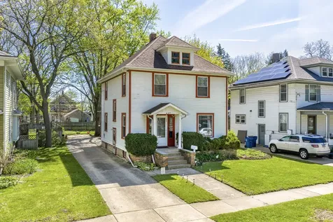 427 Grand Avenue Aurora IL 60506