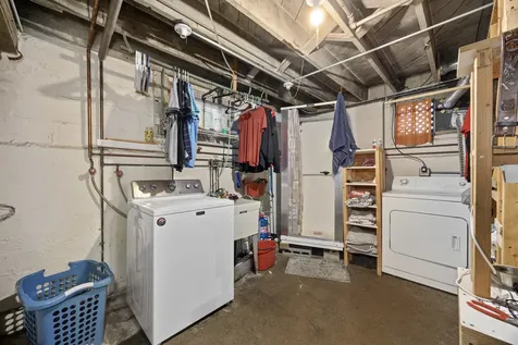 427 Grand Avenue Aurora IL 60506