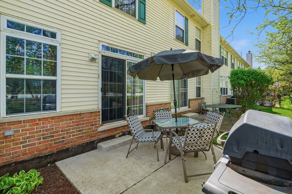 16719 South Sunset Ridge Court Lockport IL 60441