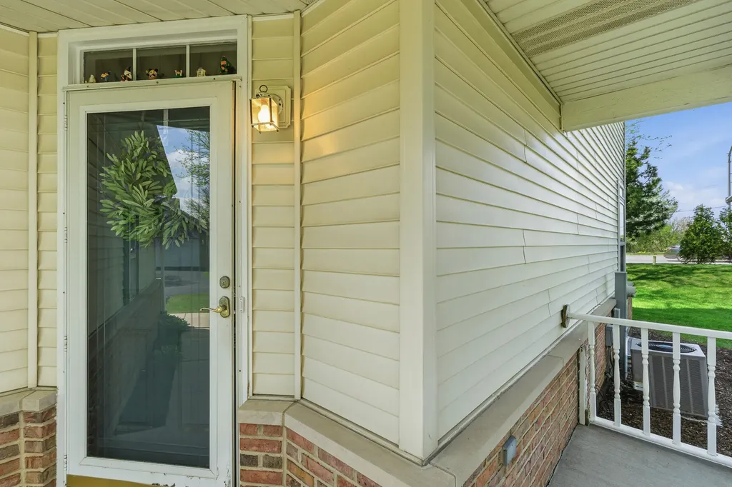 16719 South Sunset Ridge Court Lockport IL 60441