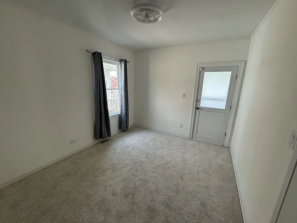 8445 South May Street Chicago IL 60620