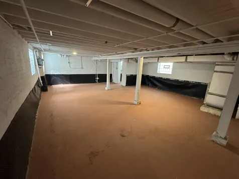 8445 South May Street Chicago IL 60620