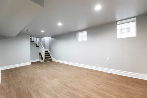 7917 South Ellis Avenue Chicago IL 60619