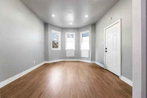 7917 South Ellis Avenue Chicago IL 60619