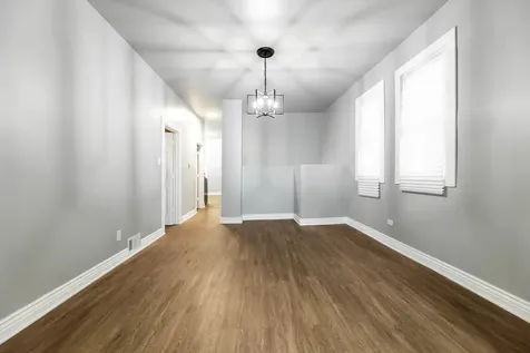 7917 South Ellis Avenue Chicago IL 60619