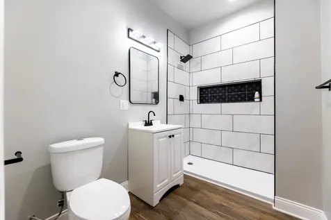 7917 South Ellis Avenue Chicago IL 60619