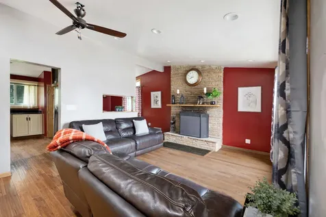 414 East Liberty Street Wauconda IL 60084