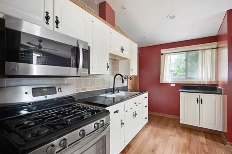 414 East Liberty Street Wauconda IL 60084