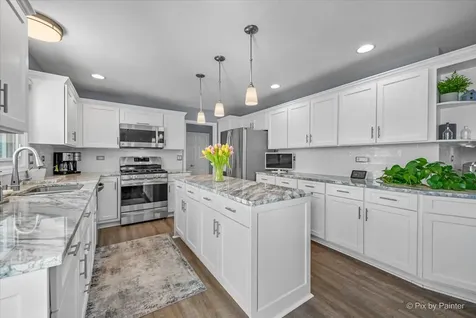 1811 Waverly Lane Algonquin IL 60102
