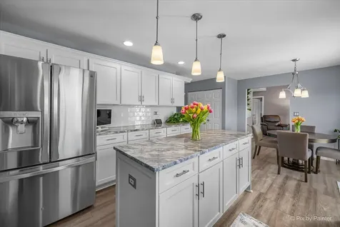 1811 Waverly Lane Algonquin IL 60102