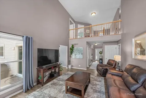 1811 Waverly Lane Algonquin IL 60102