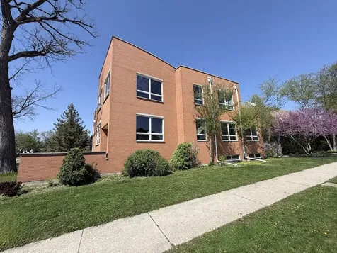 2201 North 77th Avenue Elmwood Park IL 60707
