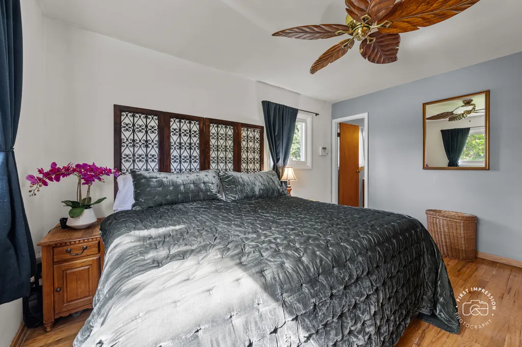 2S545 Lloyd Avenue Lombard IL 60148