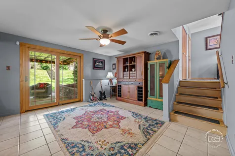 2S545 Lloyd Avenue Lombard IL 60148