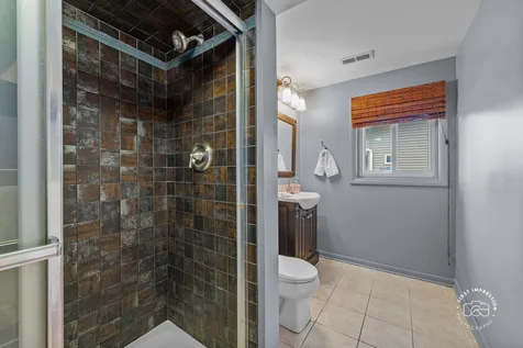 2S545 Lloyd Avenue Lombard IL 60148