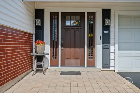 2S545 Lloyd Avenue Lombard IL 60148