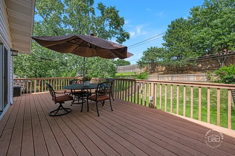 2S545 Lloyd Avenue Lombard IL 60148